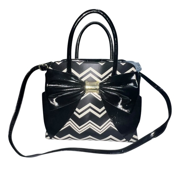 Betsey Johnson Large SATCHEL BLACK WHITE with BIG BOW Zig Zag Print Faux Leather - Picture 1 of 12